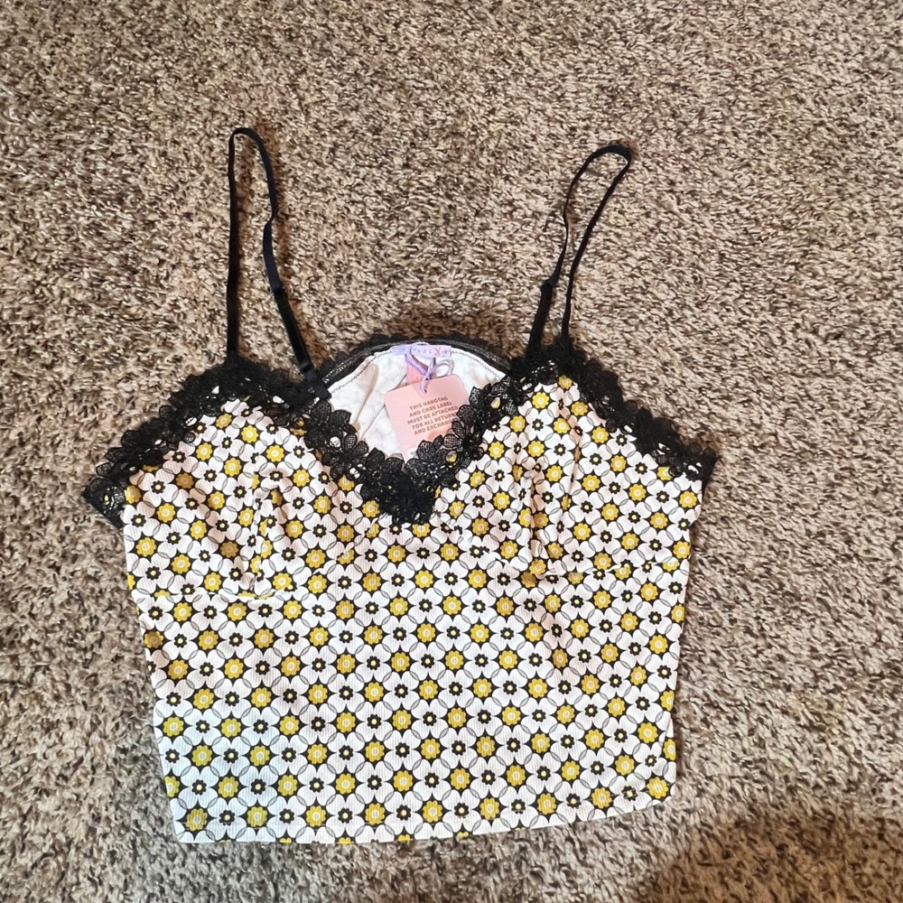 Savage X Fenty Sixties Cami Yellow Geometric Floral Lace Trim Crop Top Large NWT